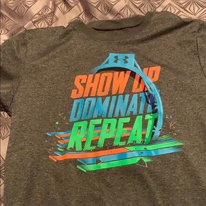 Boys Under Armour Youth Medium Shirt